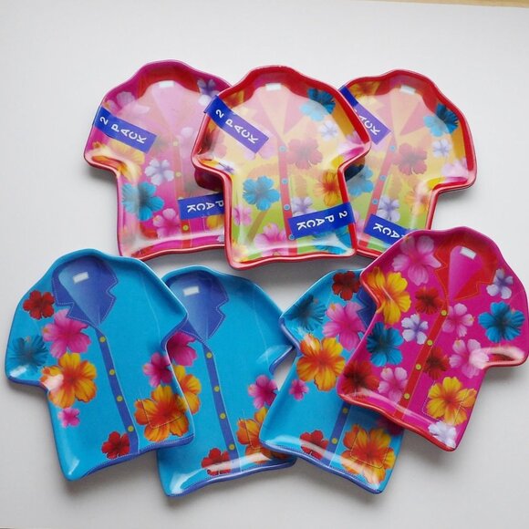 Set of 10 Hawaiian Shirt Plates Pool Party Perfect New & Used  Plastic Melamine - Picture 1 of 5
